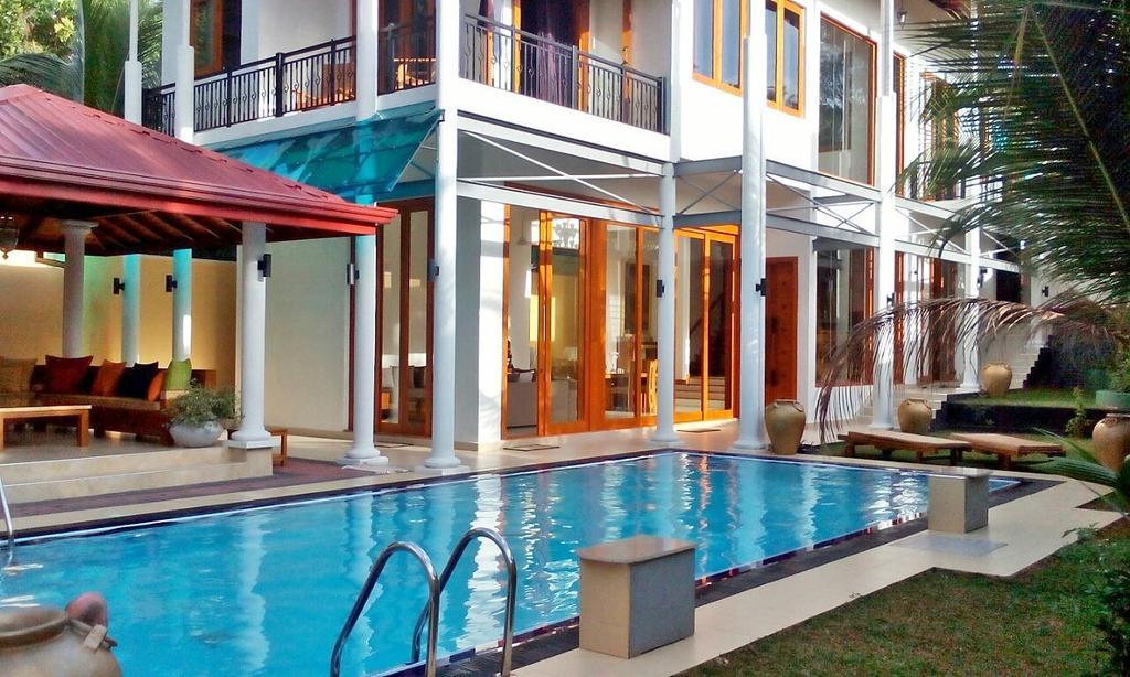 White Palace Hotel Gampaha Exterior photo