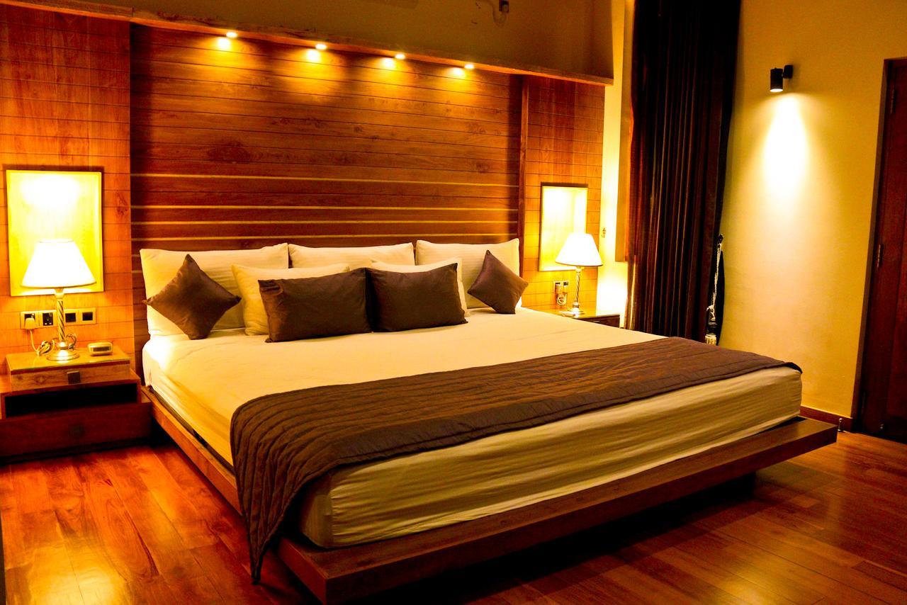 White Palace Hotel Gampaha Exterior photo